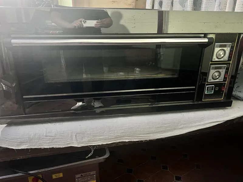 Pizza pech sotiladi 1 Pizza pech sotiladi 1