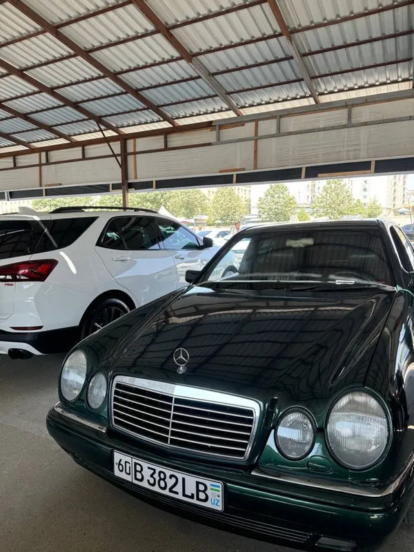 Mercedes 210, 2.2 объём двиготель 6 Mercedes 210, 2.2 объём двиготель 6