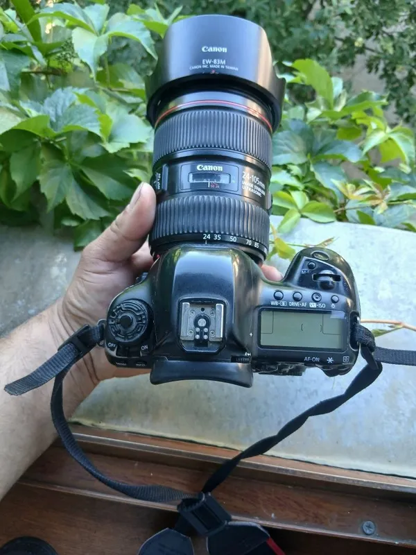 Canon 5D mark 4 с объективом — фото 1