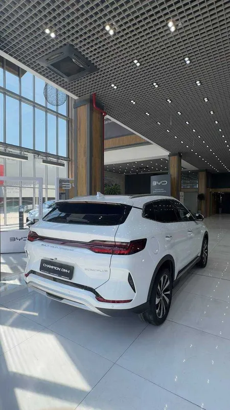 Minimal foizlar bilan BYD Song Plus Champion 2026 Qora rangi ham bor — фото 1