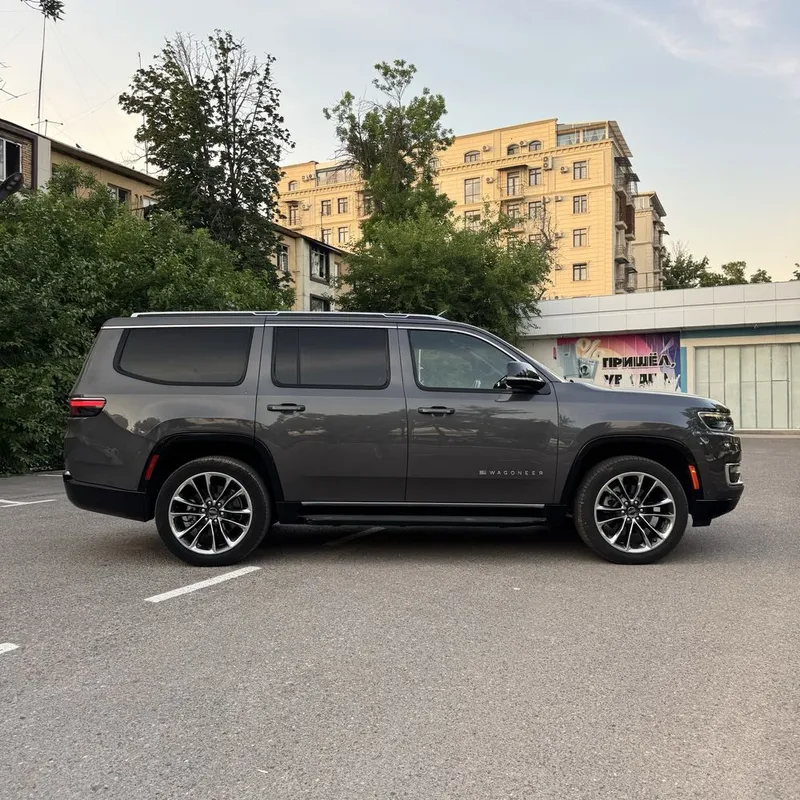 Jeep Wagoneer в идеальном состоянии 8 Jeep Wagoneer в идеальном состоянии 8