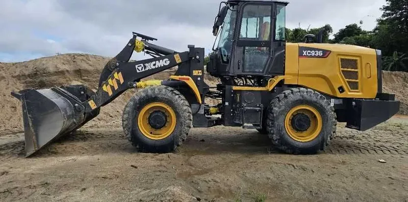 Фронтальный погрузчик XCMG ХС 936 1.8 м³ - 2.1 м³ (В налии)