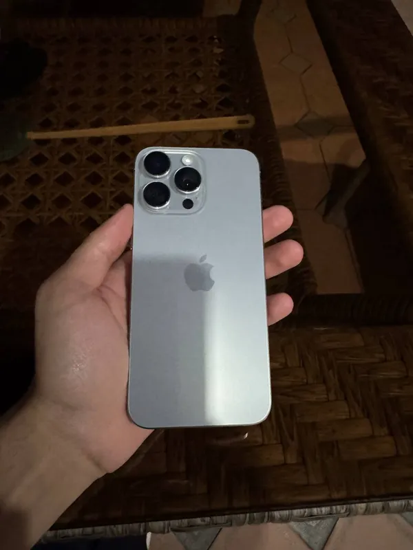 iPhone 15 pro Max 1