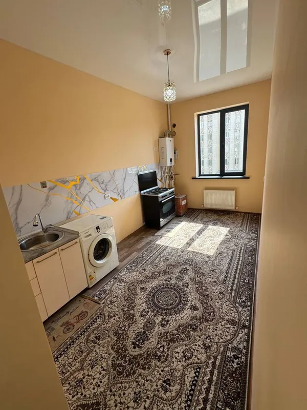 1 хоналик ижарага берилади