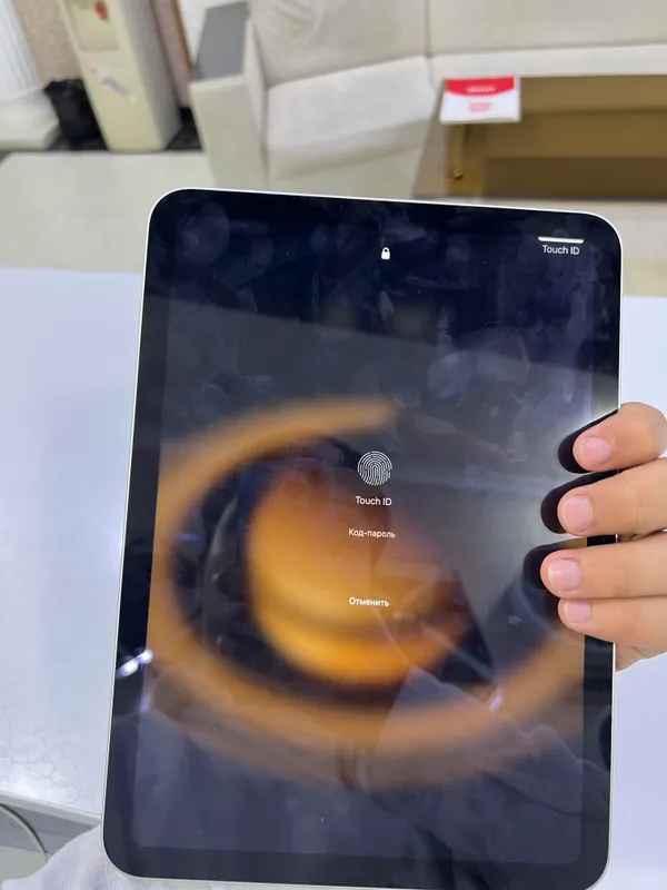iPad 10 (10th Generation)       64GB Wi-Fi — фото 1