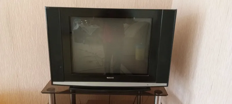 Продам телевизор 1