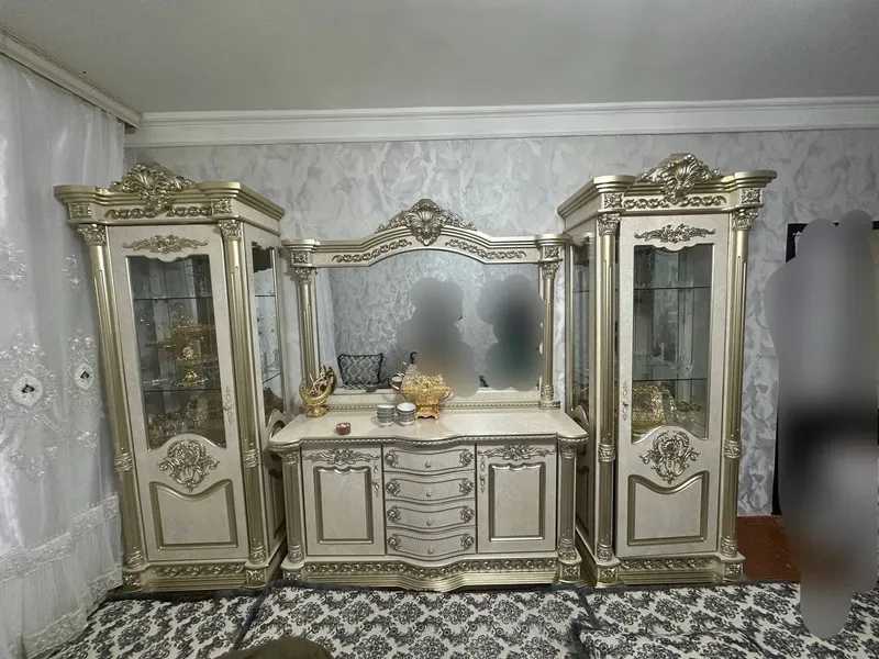 Nabor Penala i Komoda- Mebel dlya zala