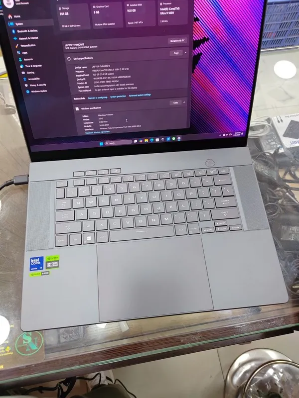 Asus RoG Zephyrus G16