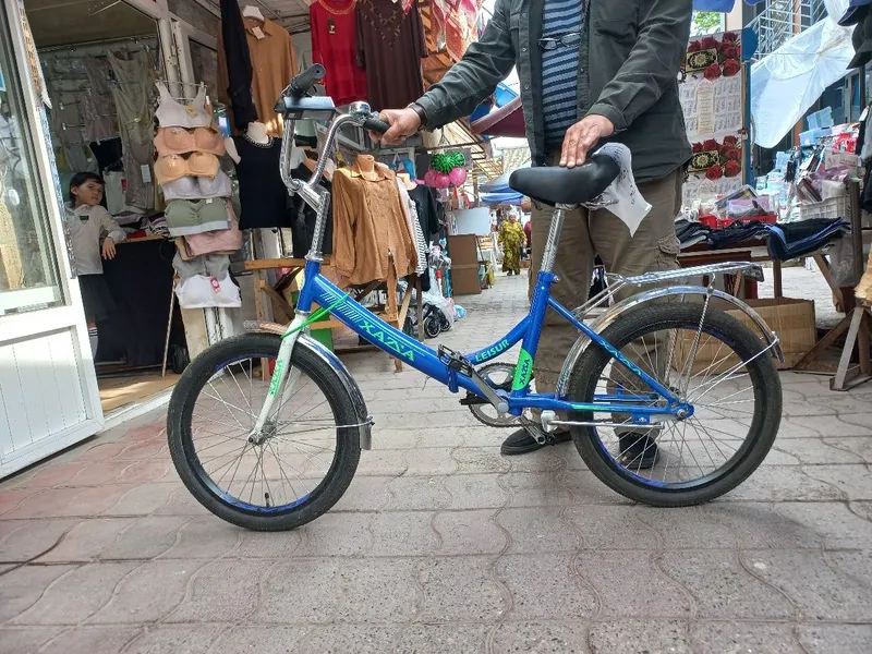 Velosiped sotiladi Velosiped sotiladi