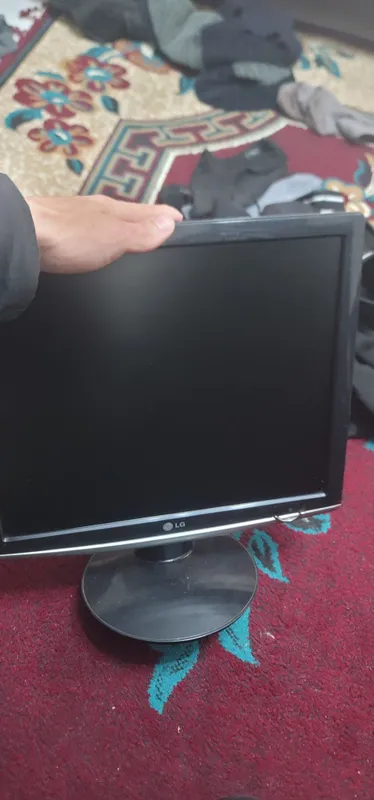 Lg manitor 18 talik Lg manitor 18 talik