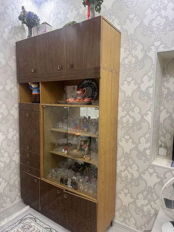 Отдам даром диван, кресла.