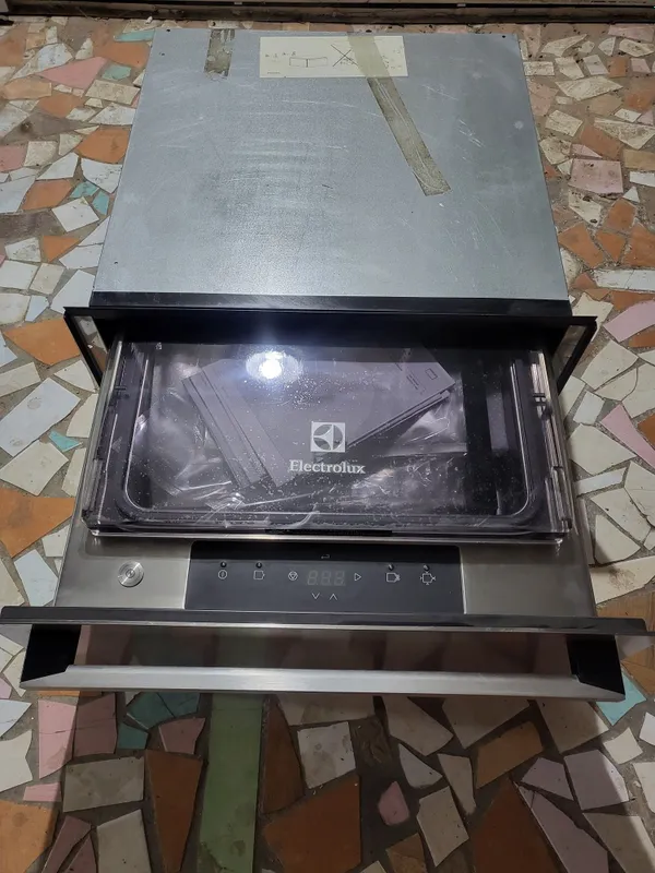 Вакуумный упаковщик Electrolux EVD29900AX производства Португалии 2 Вакуумный упаковщик Electrolux EVD29900AX производства Португалии 2