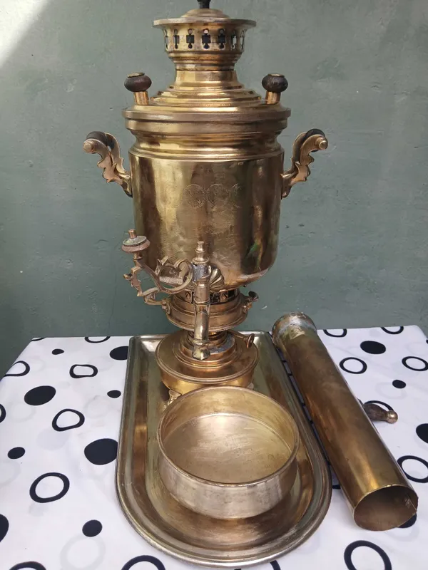 Самовар в комплекте 1900 год 1