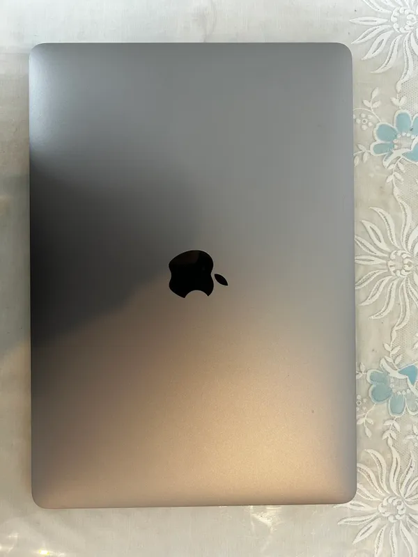 MacBook Pro 2019, 13.3” 1