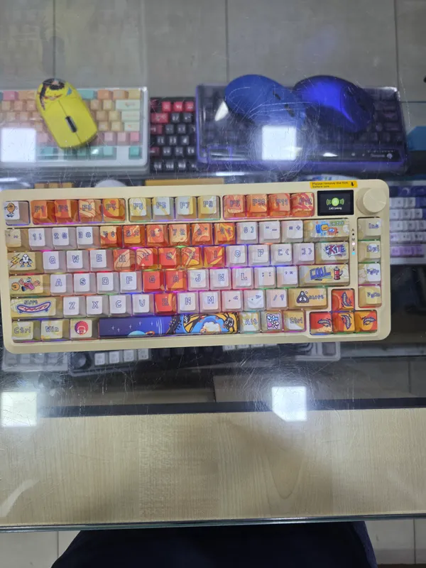Redragon K686 Pro SE Redragon K686 Pro SE