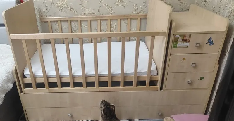 Продам детскую кроватку 2