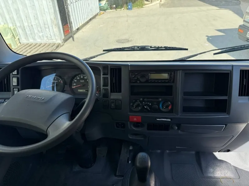 Isuzi NMR77H comfort 3