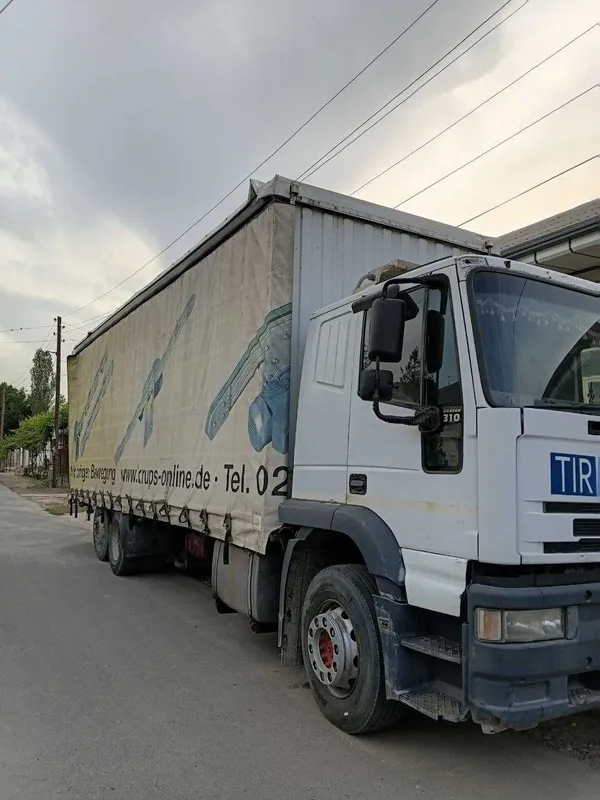Ford IVECO белый — фото 1