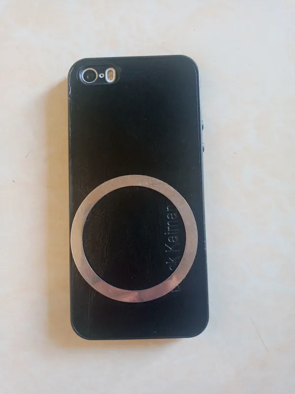 Продаётся iPhone 5 SE 2 Продаётся iPhone 5 SE 2