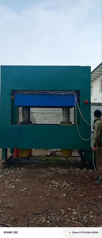 Продаётся пресс на 200 тонн, в хорошем состоянии 4