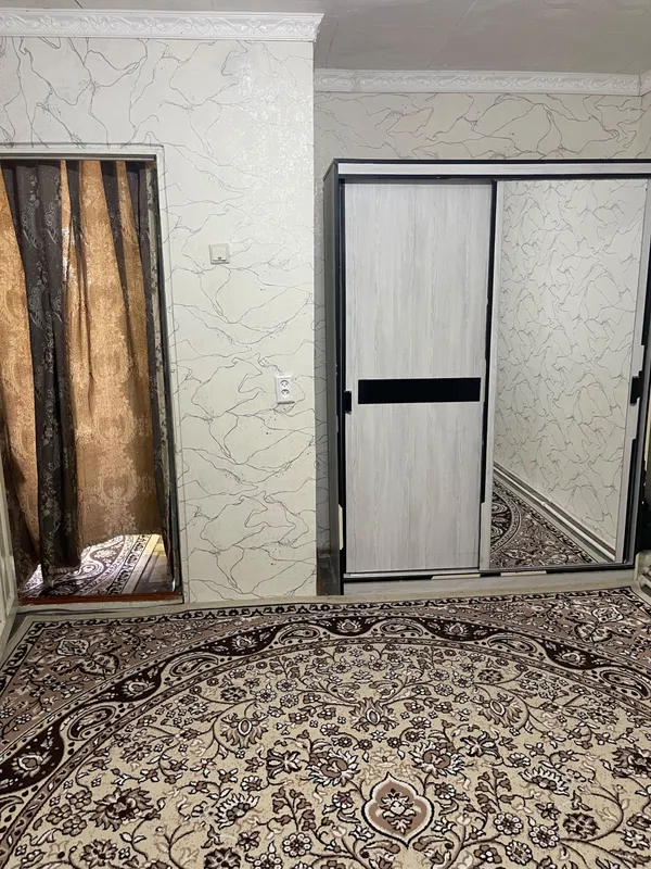 Продаётся 2 комнатная квартира 18 км от Куйлюка Таш обл 2 Продаётся 2 комнатная квартира 18 км от Куйлюка Таш обл 2