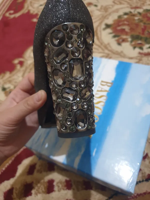 Tufli sotiladi oqshom yiginlar uchun juda mos — фото 2