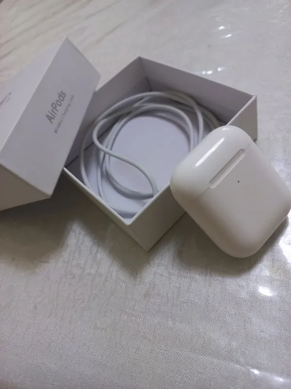 AirPods Dubai version 1 AirPods Dubai version 1