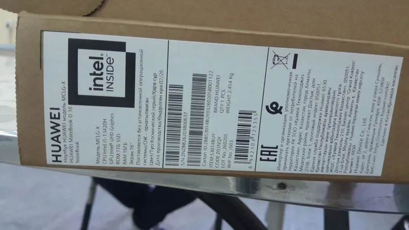 HUAWEI  NOTBOOK D16 16. 1 T