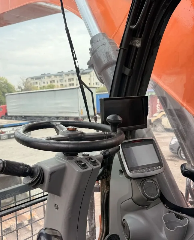 Doosan 210 экскаватор 7 Doosan 210 экскаватор 7