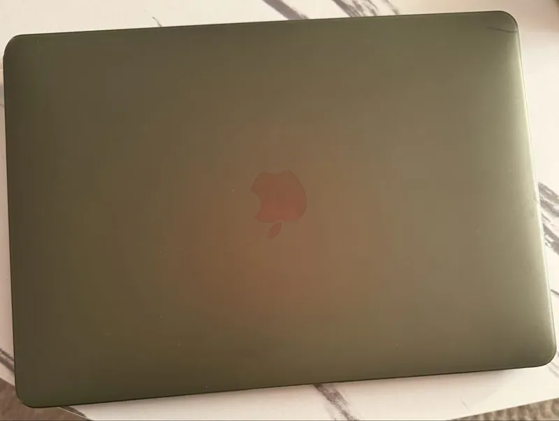 Macbook air m1 состояник как новый