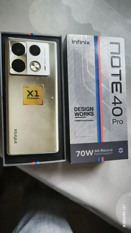 Продам Infinix note 40 pro 12/256 на запчасти .невключается