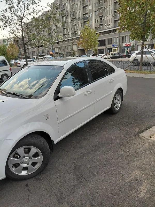 Chevrolet Lacetti 2020 3
