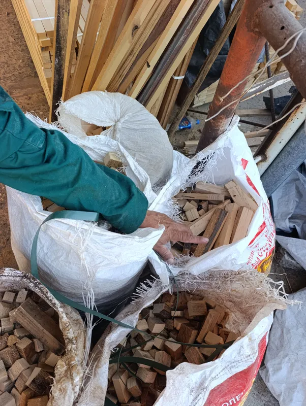 Дрова в мешках — 25 тысяч, собранные дрова — 2 000 000 4