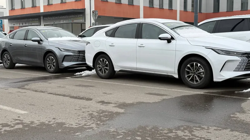 Nasiyaga elektromobillar bor 20% lik ustama bilan