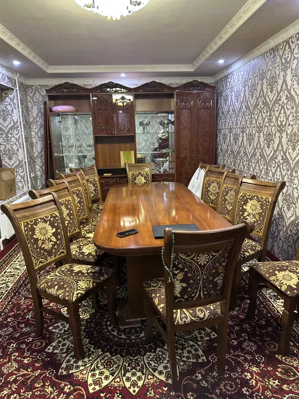 Стол, стул и гарнитур Стол, стул и гарнитур