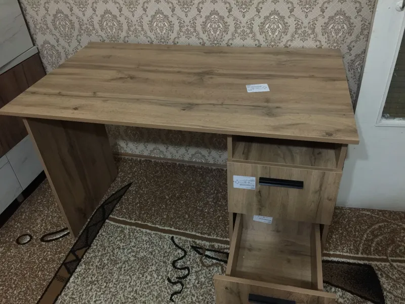 Стол для компьютера , stol sotiladi 2