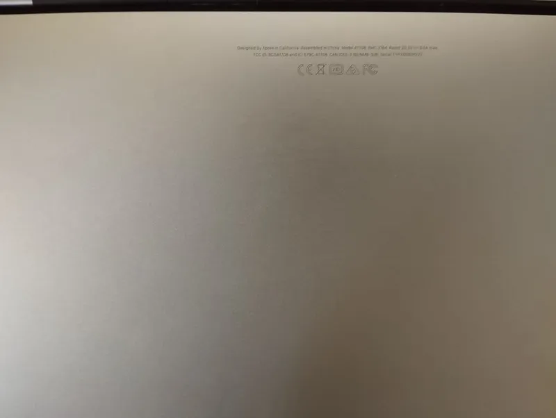 MacBook Pro рабочий коробки нету но гарантия есть — фото 3
