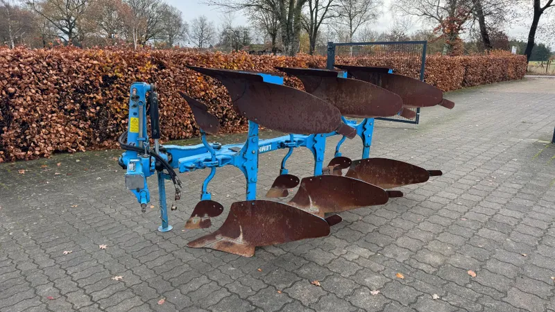 Lemken Opal 110 Claas Arion, Case Puma, John Deere 1