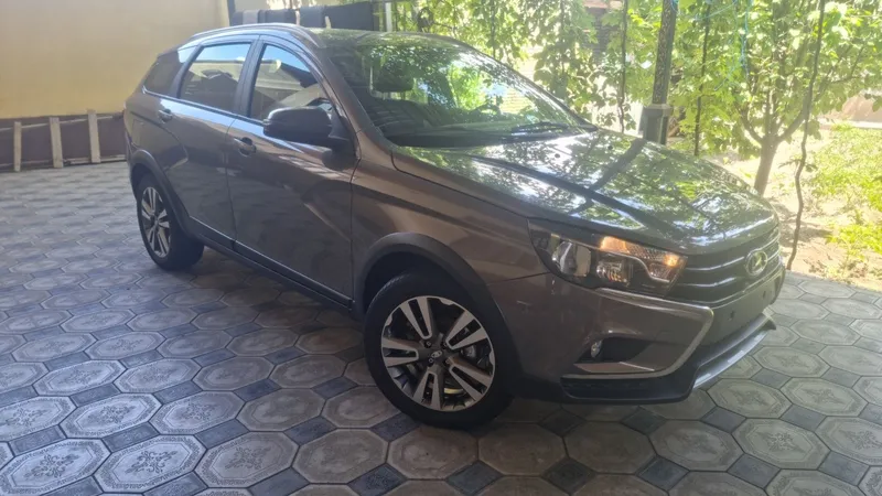 Lada vesta sw cross enjoy pro — фото 2