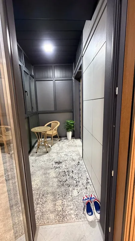 Yakkasaroyda Vega tower yangi qurilgan uyda 2 xonali ijara 4