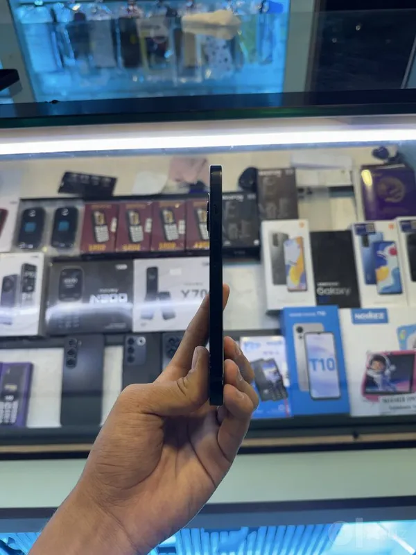 Iphone 13 128. 6 Iphone 13 128. 6