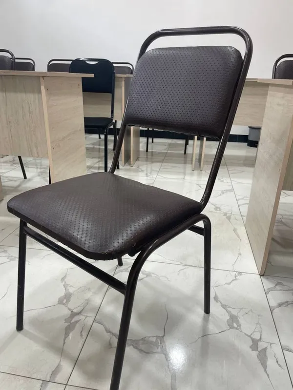 Ofis mebel sotiladi 7 Ofis mebel sotiladi 7