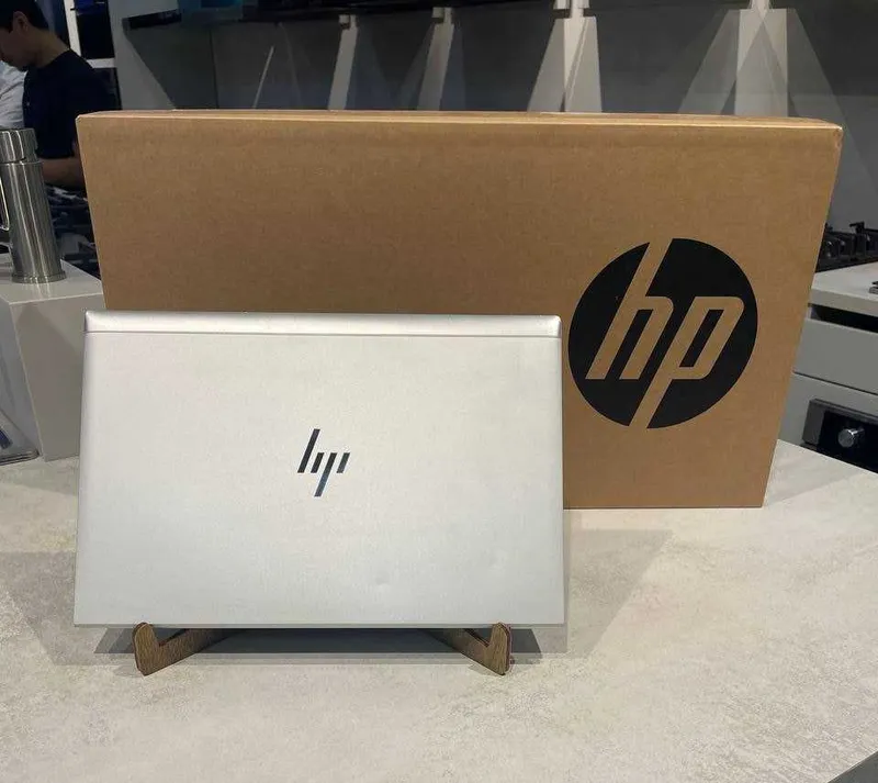 HP elitebook 830 G8 13'3 intel i7-1165g7 8/256/Display 13'3 FHD IPS — фото 1
