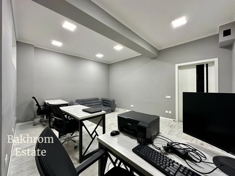 Ц-1 • кафе Бибигон • Вторая линия • 95 м² • 3 комнаты и кухня — фото 1