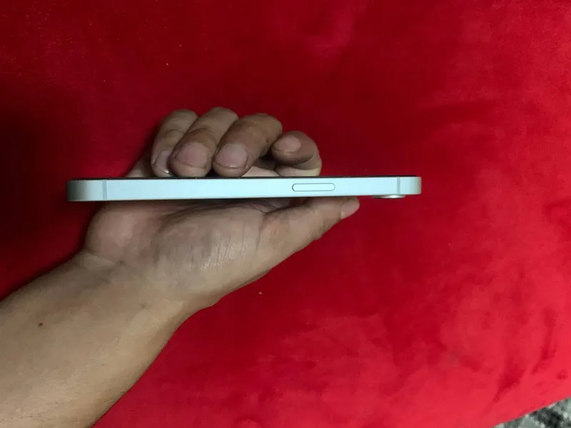 iphone 17e 256 гб oq 2 iphone 17e 256 гб oq 2
