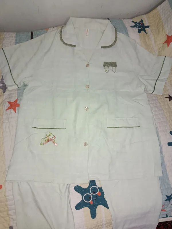 pijama. yangi hali kiyilmagan. materiali Xitoy.