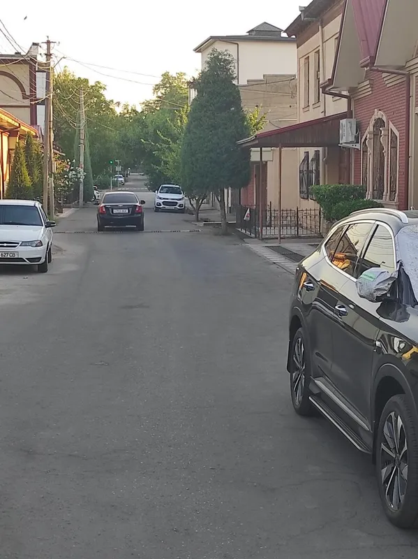 Участок 9,5 соток в центре города Малика базар. 2
