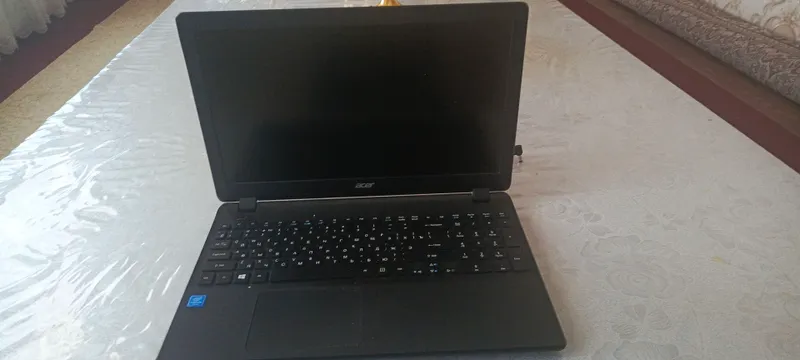 Acer noutbuk sotiladi 2 Acer noutbuk sotiladi 2