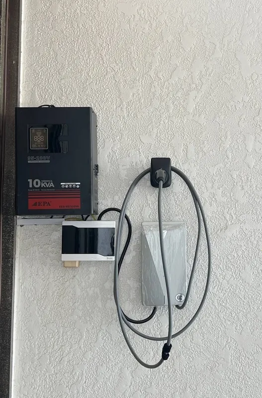 elektrika xizmati elektromobilga zaryadnik