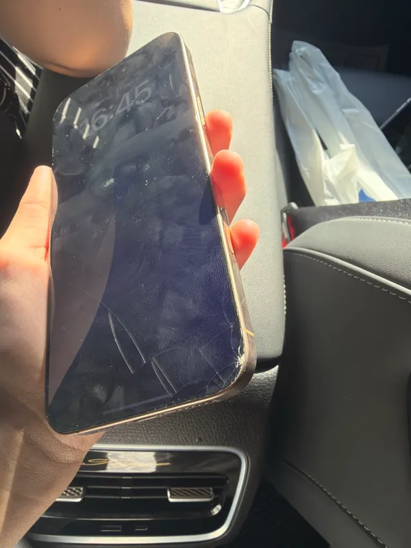 Iphone 16 Pro Max. 3 Iphone 16 Pro Max. 3